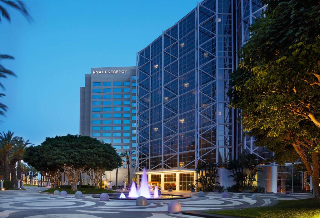 Hyatt Regency Orange County hosts Inform USA